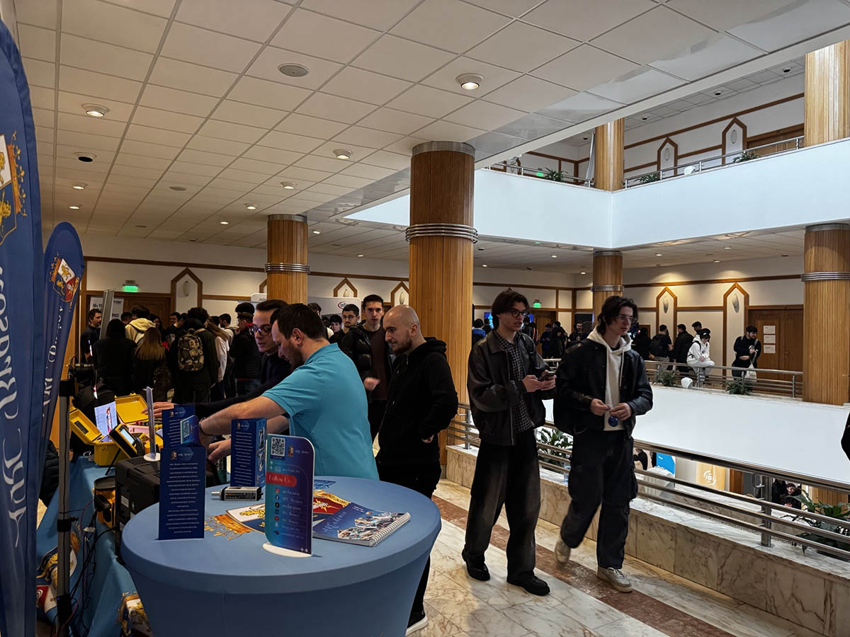 ARC Brașov la Studenții IESC și companiile tehnologie, carieră și comunitate-8 ARC Brașov la Studenții IESC și companiile tehnologie, carieră și comunitate-8